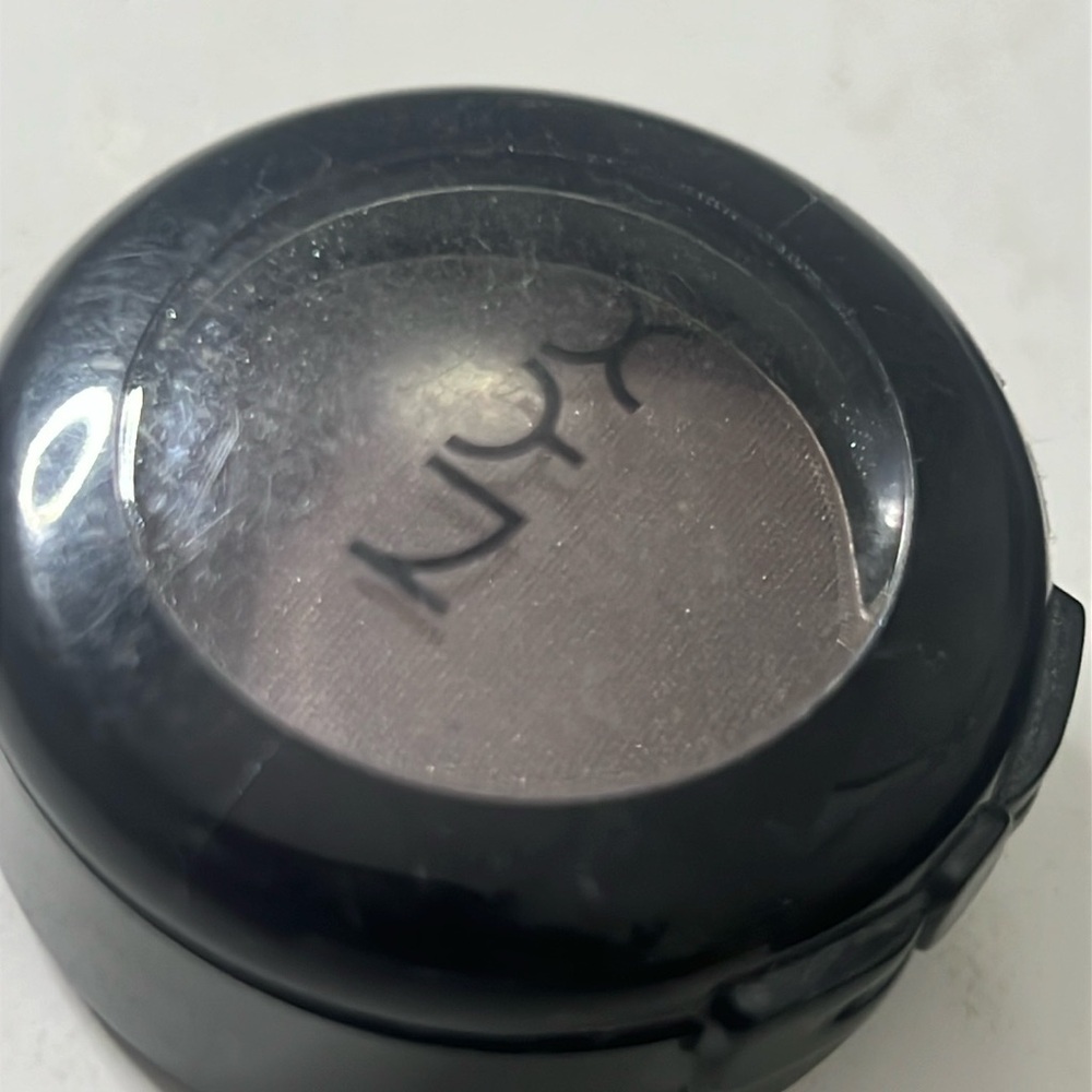 NYX HOT SINGLE EYESHADOW HS83 LOADED 0.053oz 15g